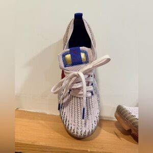 Nike White and Blue Knit Sneakers